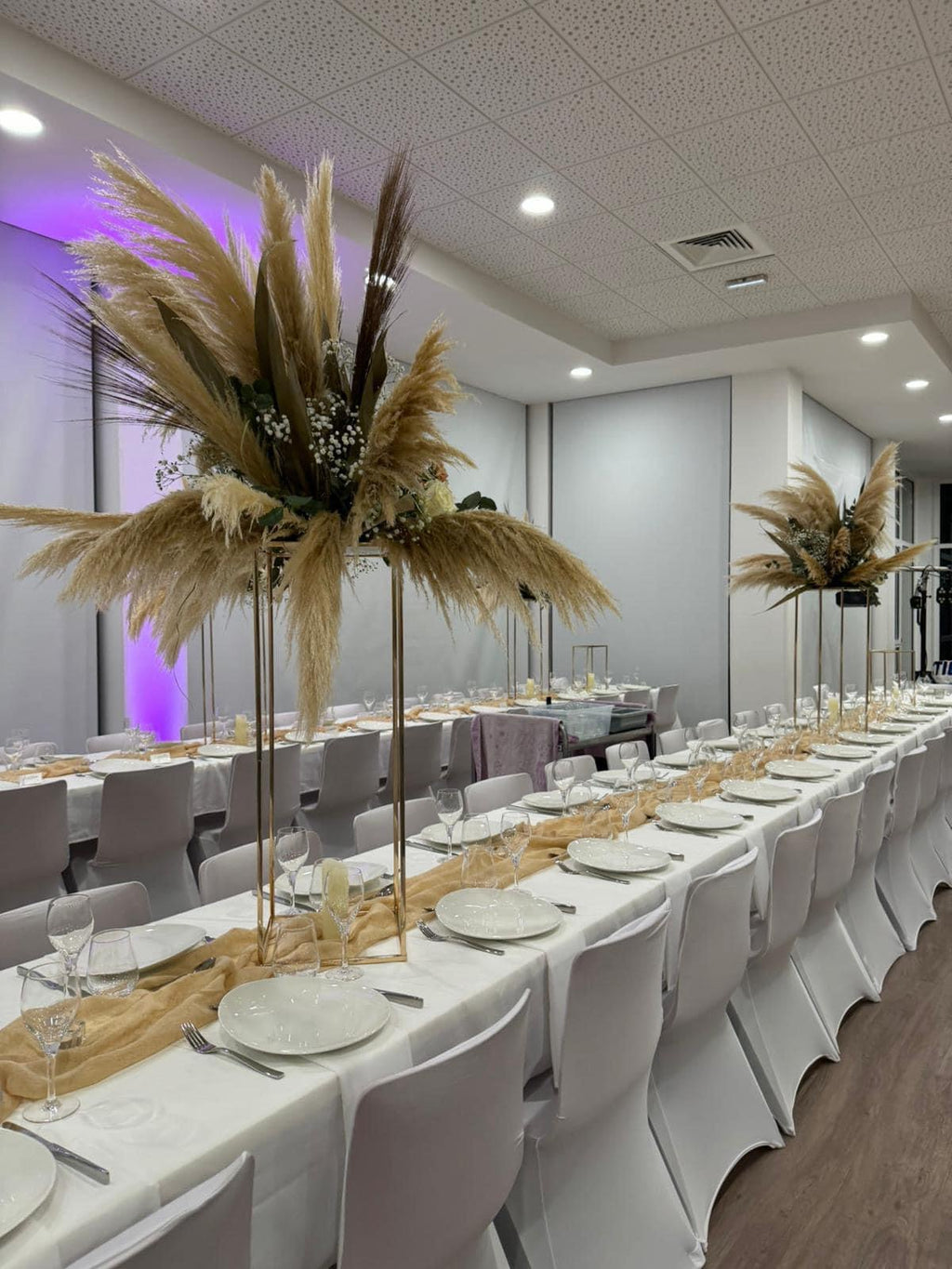 Nappes rectangulaires blanches