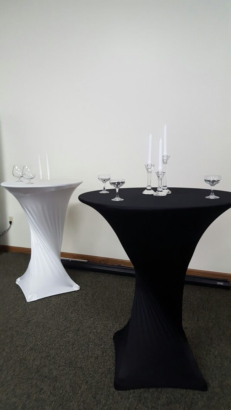 Housses pour mange debout en Lycra